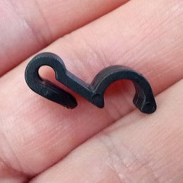 Clips pour fil électrique sur garde boue de vélo